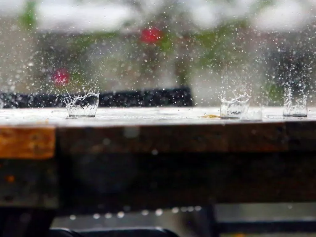 BMKG Sebut Binuangeun dan Malingping Bakal Diguyur Hujan Seharian - GenPI.co SULSEL