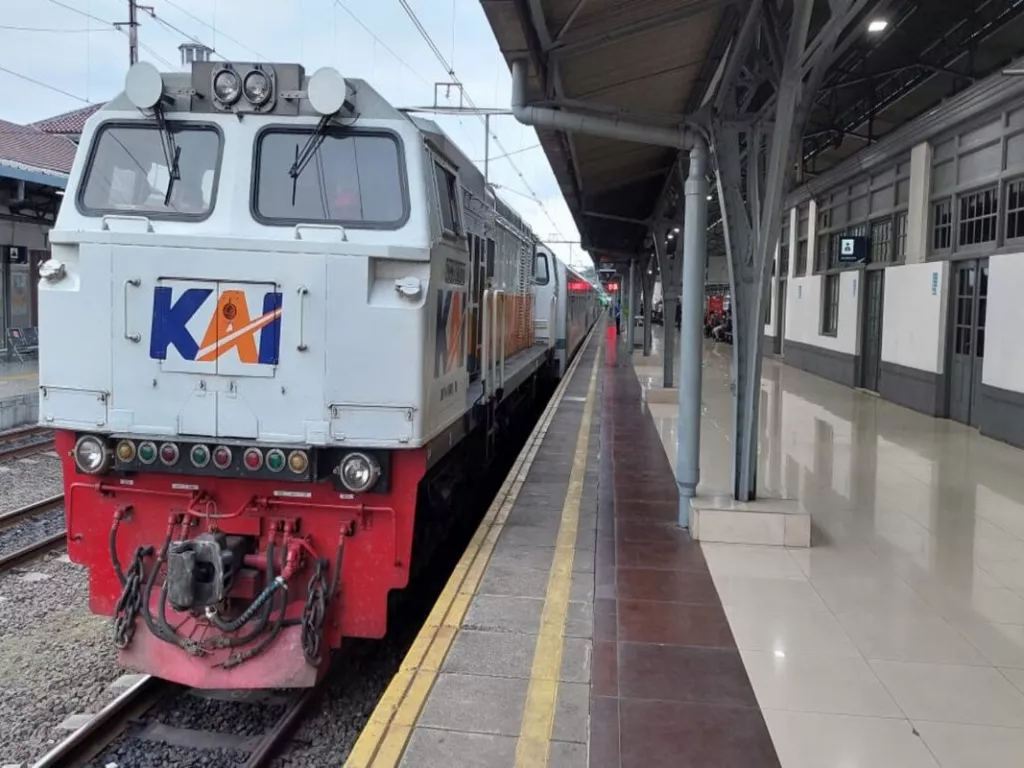 Jadwal dan Harga Tiket Kereta Api Bandung - Cirebon Terbaru 2022 - GenPI.co JATIM