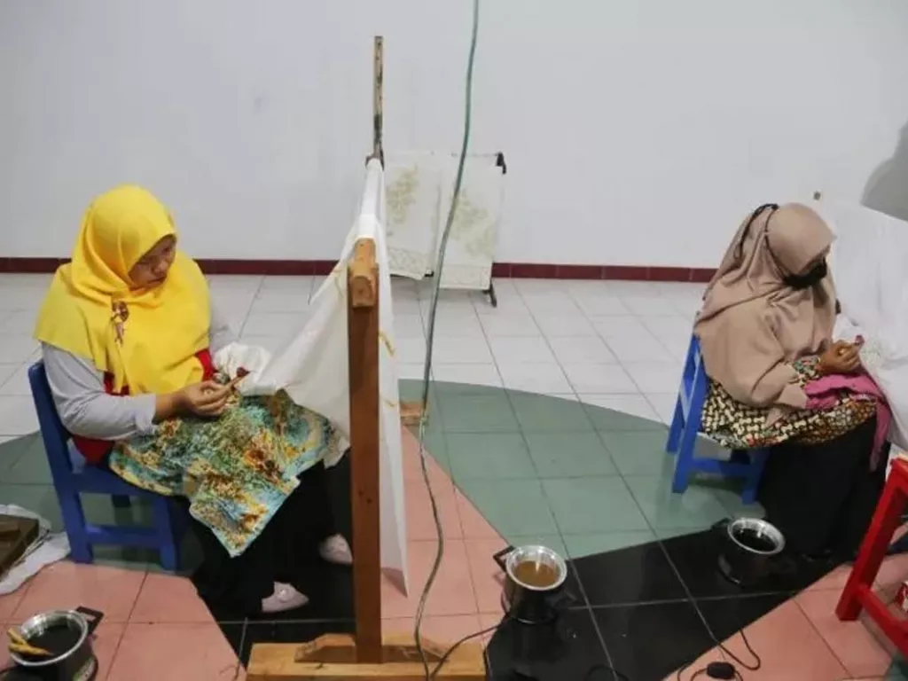 Hasil Cangkruk, Kampung Batik di Surabaya Kini Banjir Cuan - GenPI.co JATIM