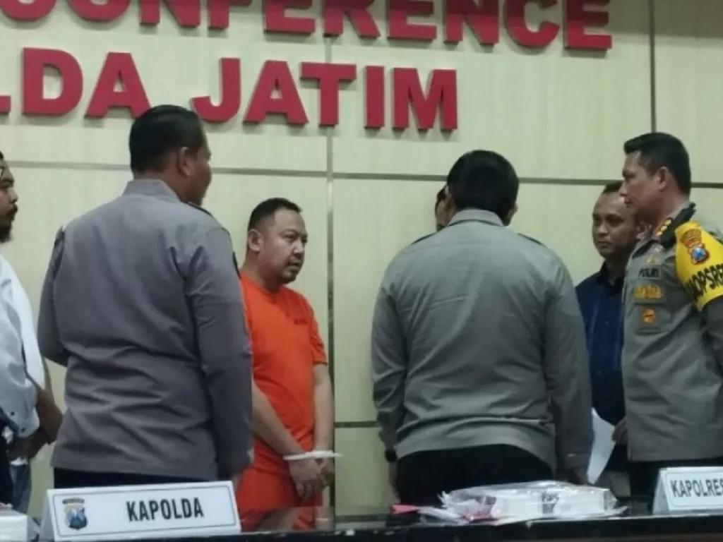 Sidang Mantan Rektor Mujahidin, Hadirkan 4 Saksi Dari UIN Ria - GenPI ...