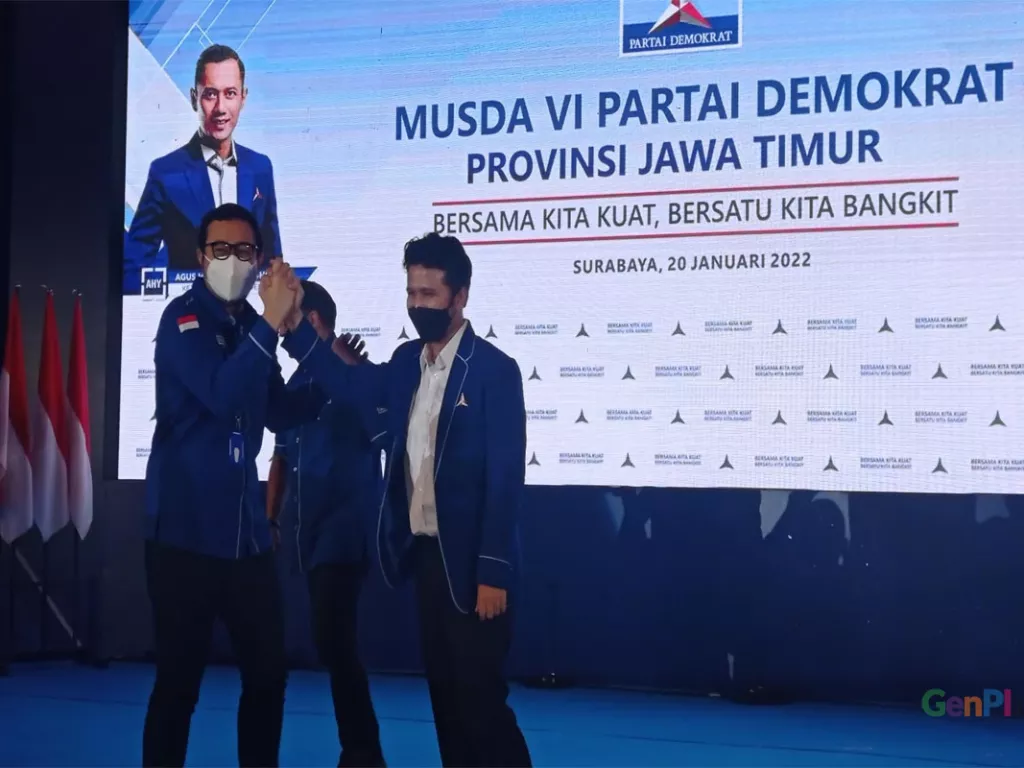 Emil dan Bayu Jabat Tangan, AHY Beri Pesan ke Kader Demokrat - GenPI.co JOGJA