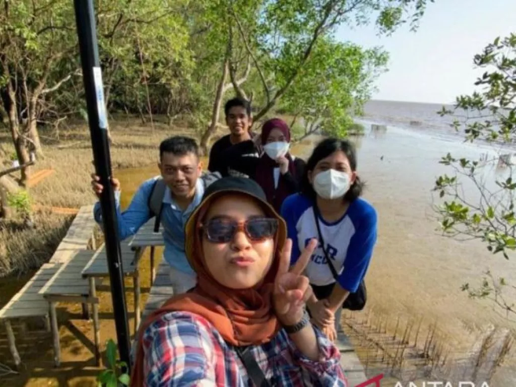 Masyarakat Sungai Kupah Syukuri Ekowisata Telok Berdiri - GenPI.co JABAR