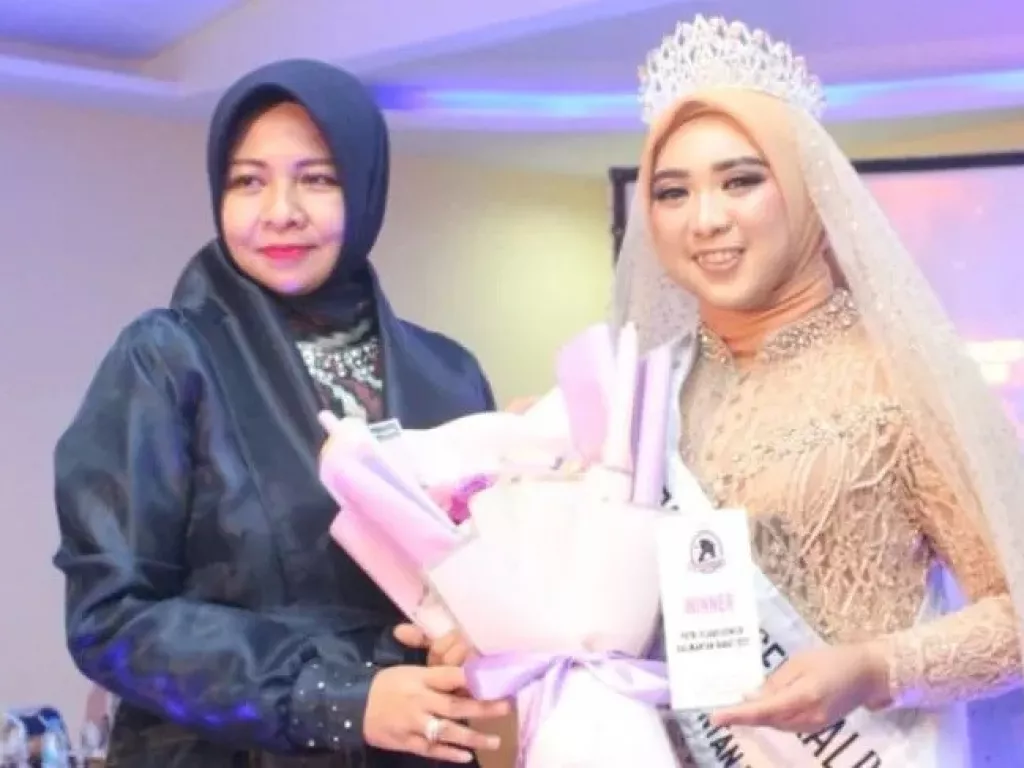 Keren, Alda Swarni Dewi Jadi Putri Hijab Kalbar 2022 - GenPI.co JABAR
