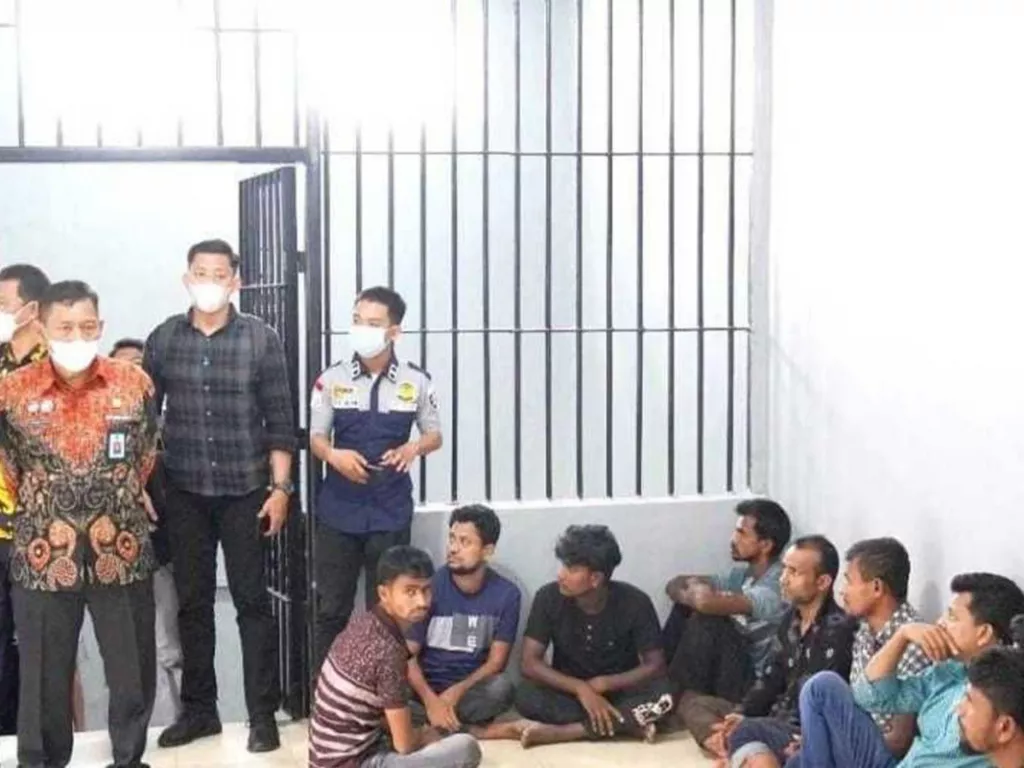 75 Warga Bangladesh Diamankan Polisi di Kampar - GenPI.co SUMUT
