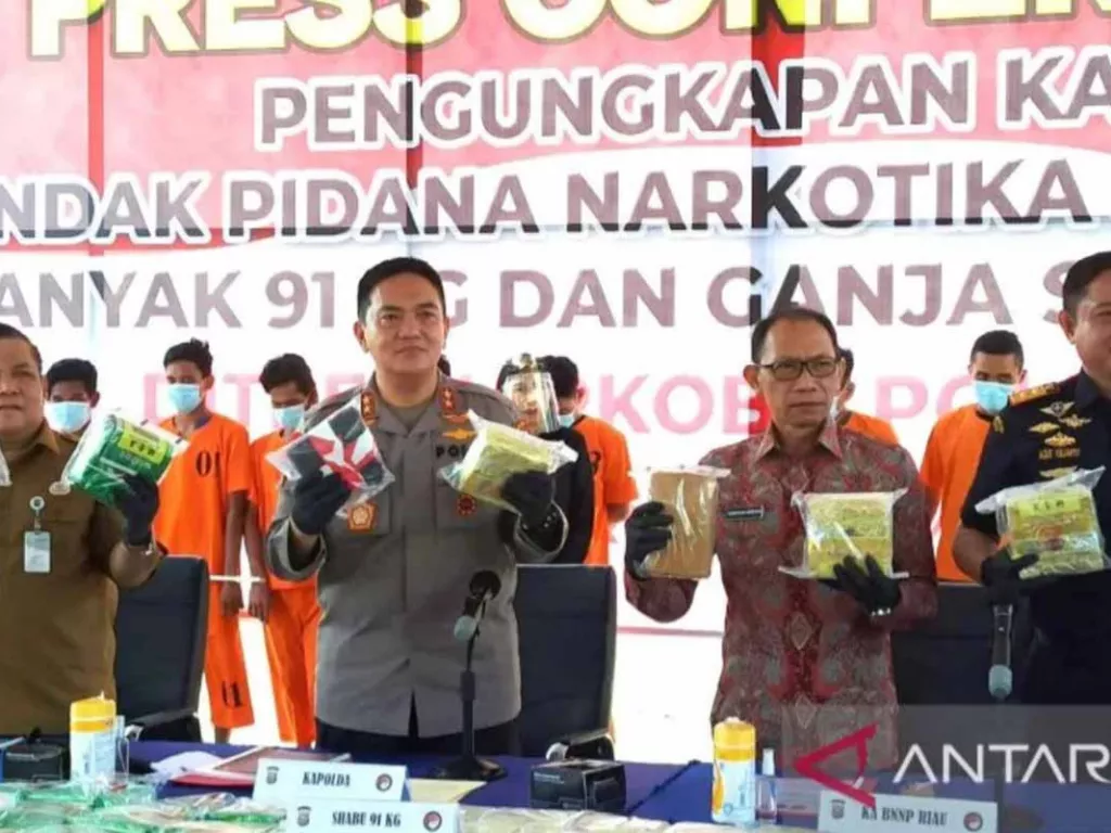Hendak Diedarkan ke Riau, 91 Kilogram Sabu Berhasil Disita Polisi - GenPI.co SUMSEL