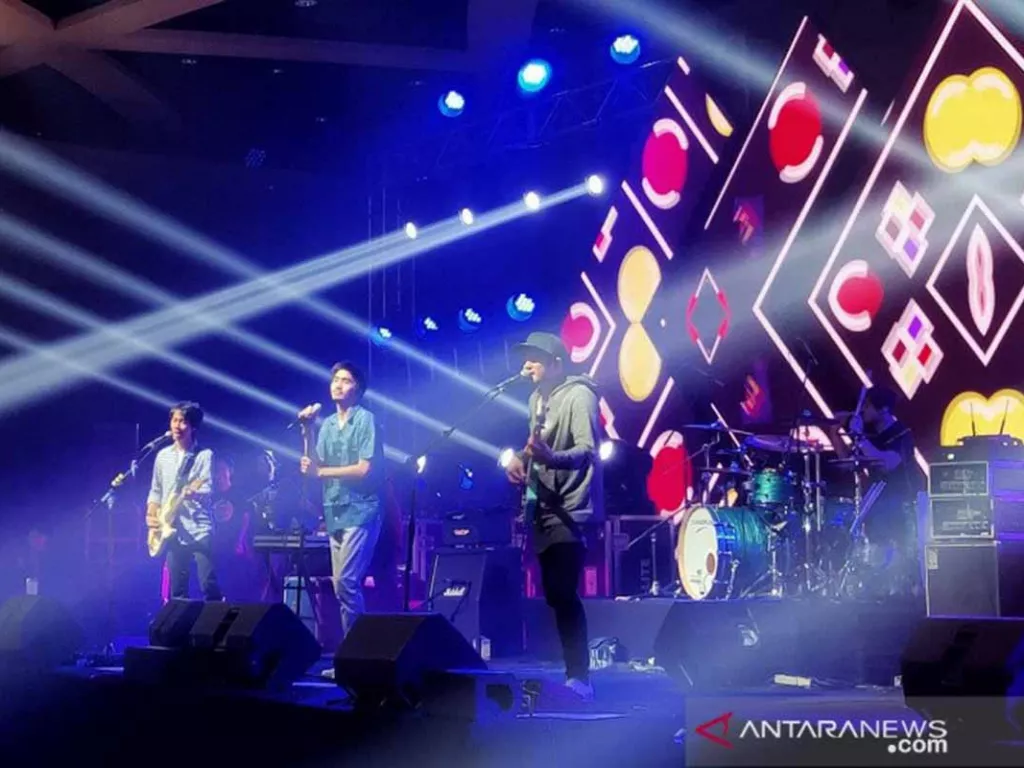 Konser Sheila On 7 di Jakarta, Disambut Antusias para Penggemar - GenPI.co NTB