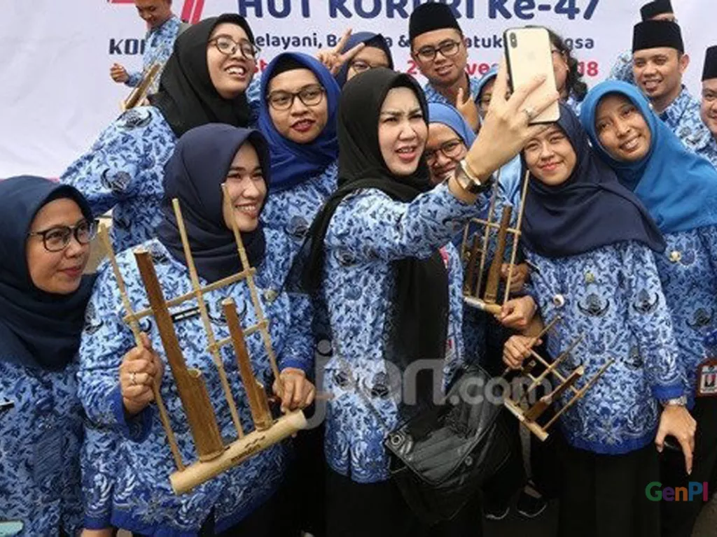 Kabar Terbaru, Edaran Menteri PNS di Riau Bolos Dipecat - GenPI.co