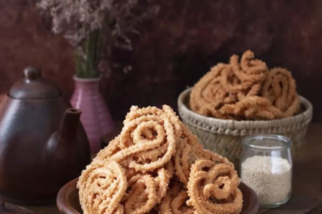 Resep dan Bahan Kue Akar Kelapa, Begini Cara Membuatnya - GenPI.co