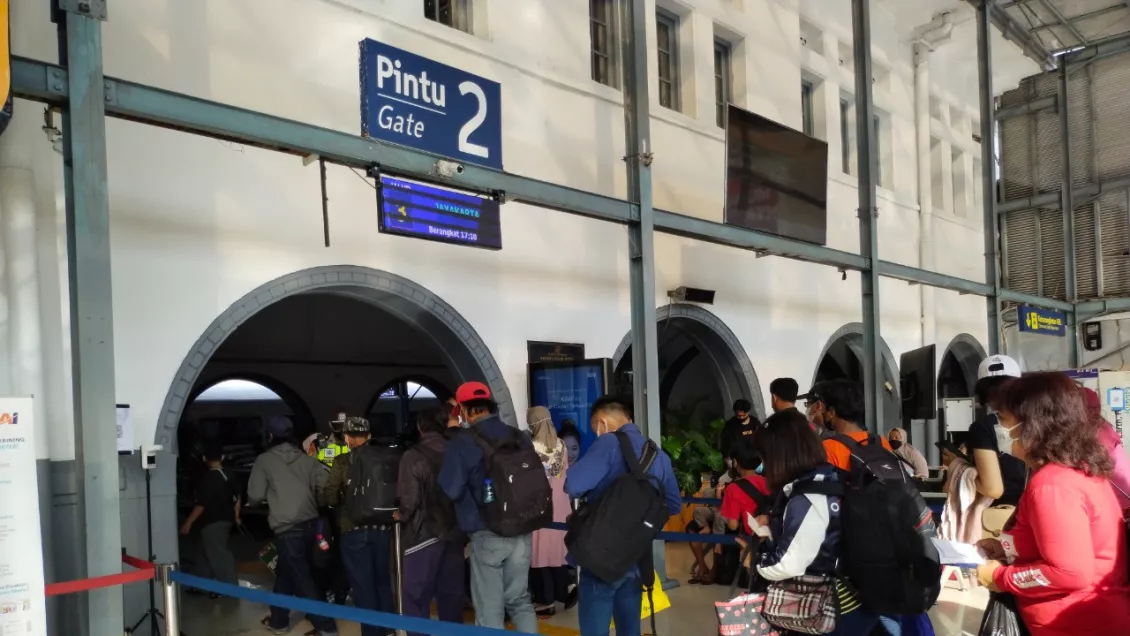 Puncak Mudik Via Pasar Senen, 200.900 Tiket Kereta Sold Out