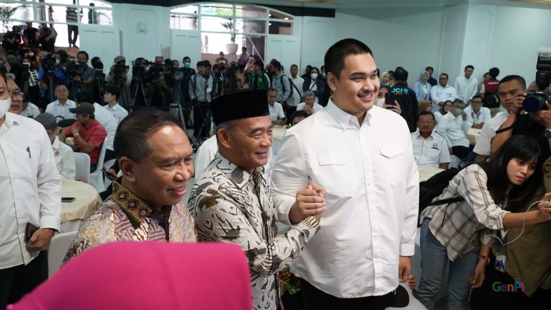 Senyum Gagah Dito Ariotedjo Menteri Termuda Jokowi