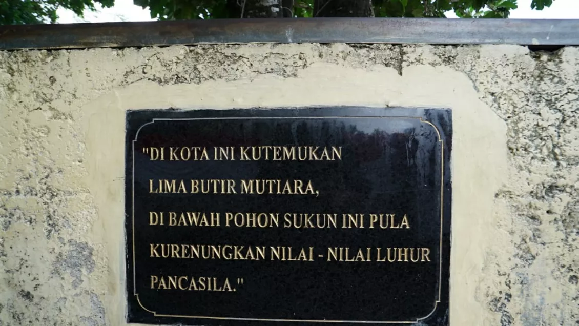 Prasasti pernyataan Soekarno. (Foto: Sapta Inong)