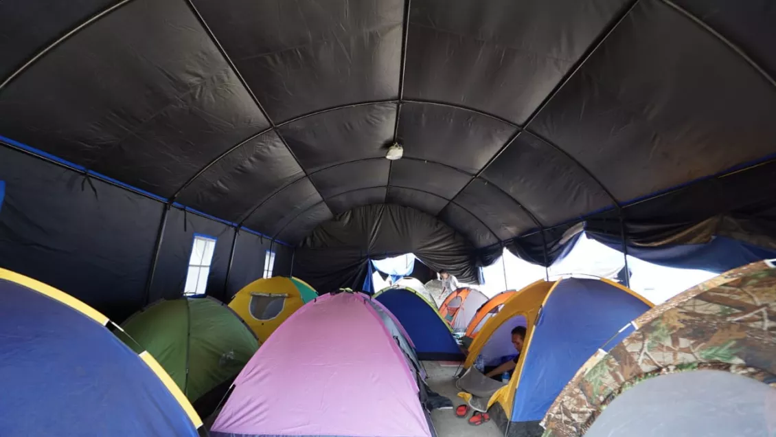 Tenda-tenda para pencari suaka di daerah Kali Deres, Jakarta Barat.