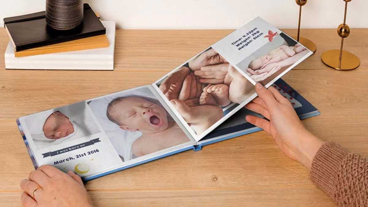 Baby album. Baby photo album. Baby album PSD. Baby album Creative.