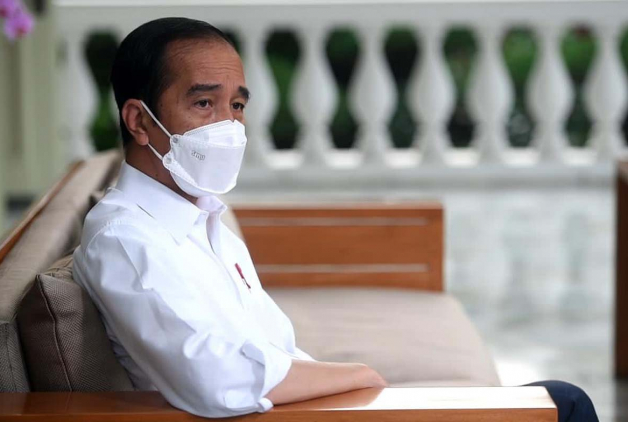 Suara Lantang Jokowi Soal UU Cipta Kerja: Masih Tetap Berlaku - GenPI.co