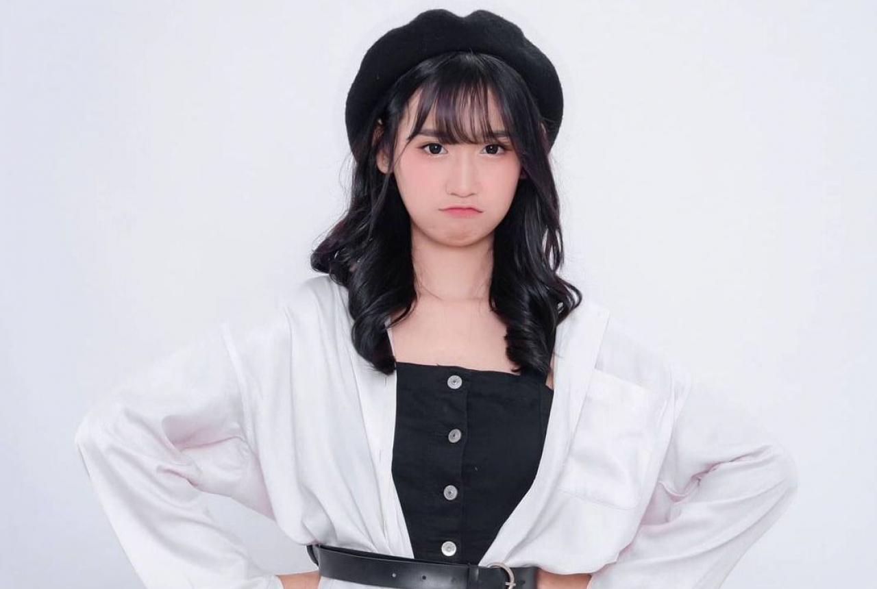 Buntut Foto Mesra Bareng Cowok, Ara Keluar dari JKT48 - GenPI.co