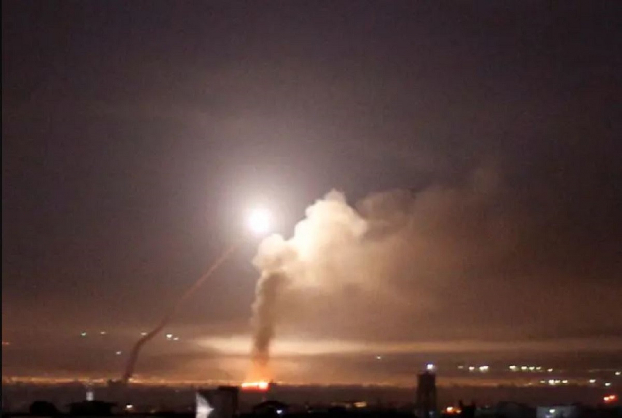 Serangan Israel di Suriah Sasar Pelabuhan dekat Pangkalan Rusia - GenPI.co