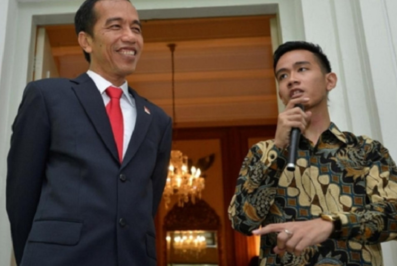 Jokowi, Gibran dan Boby Disindir Telak, Dahsyat Pol! - GenPI.co