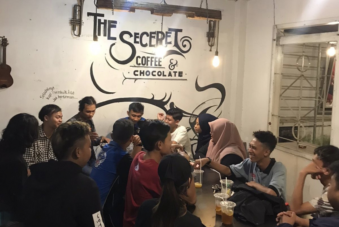 Kedai Seceret, Kafe Murah yang Cocok Buat Nongkrong Bareng Bestie - GenPI.co