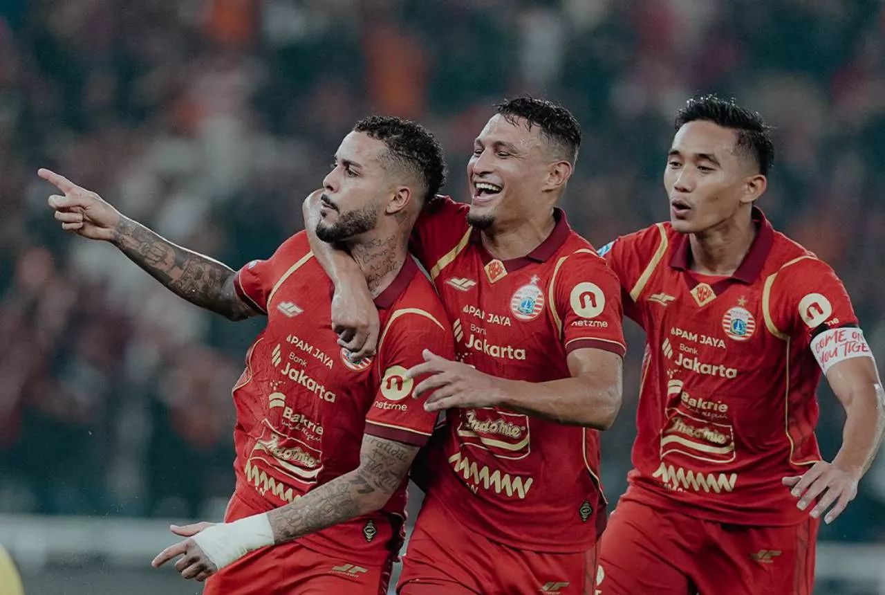 Klasemen Super League: Bungkam Madura United, Persija Tempel Ketat Persib -  GenPI.co