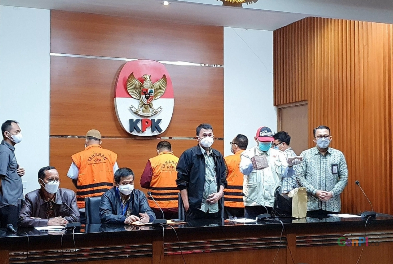KPK Menduga Hakim PN Surabaya Terima Banyak Uang Suap, Waduh! - GenPI.co