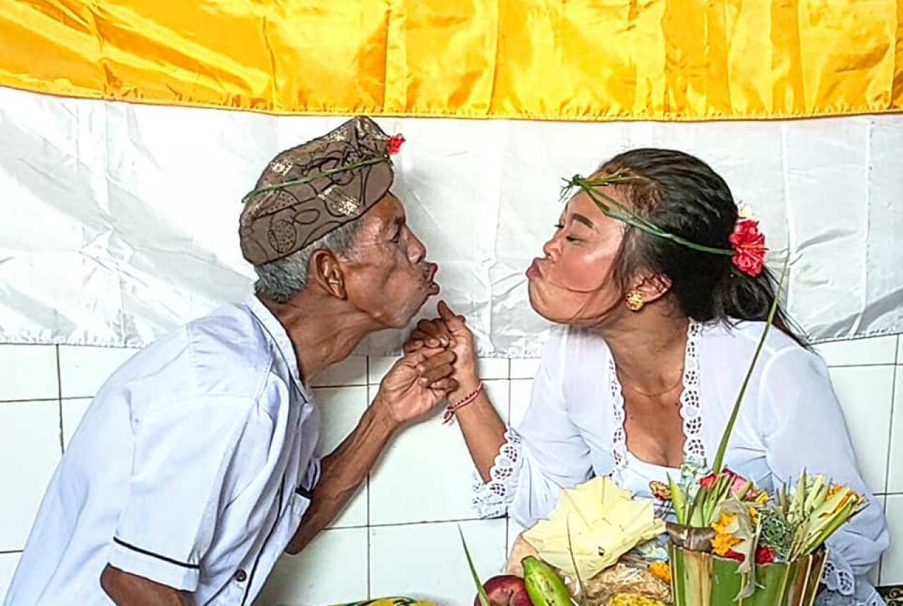 Viral Sukrada-Laksmi Nikah di Bali, Ortu Beri Fakta Mencengangkan - GenPI.co BALI