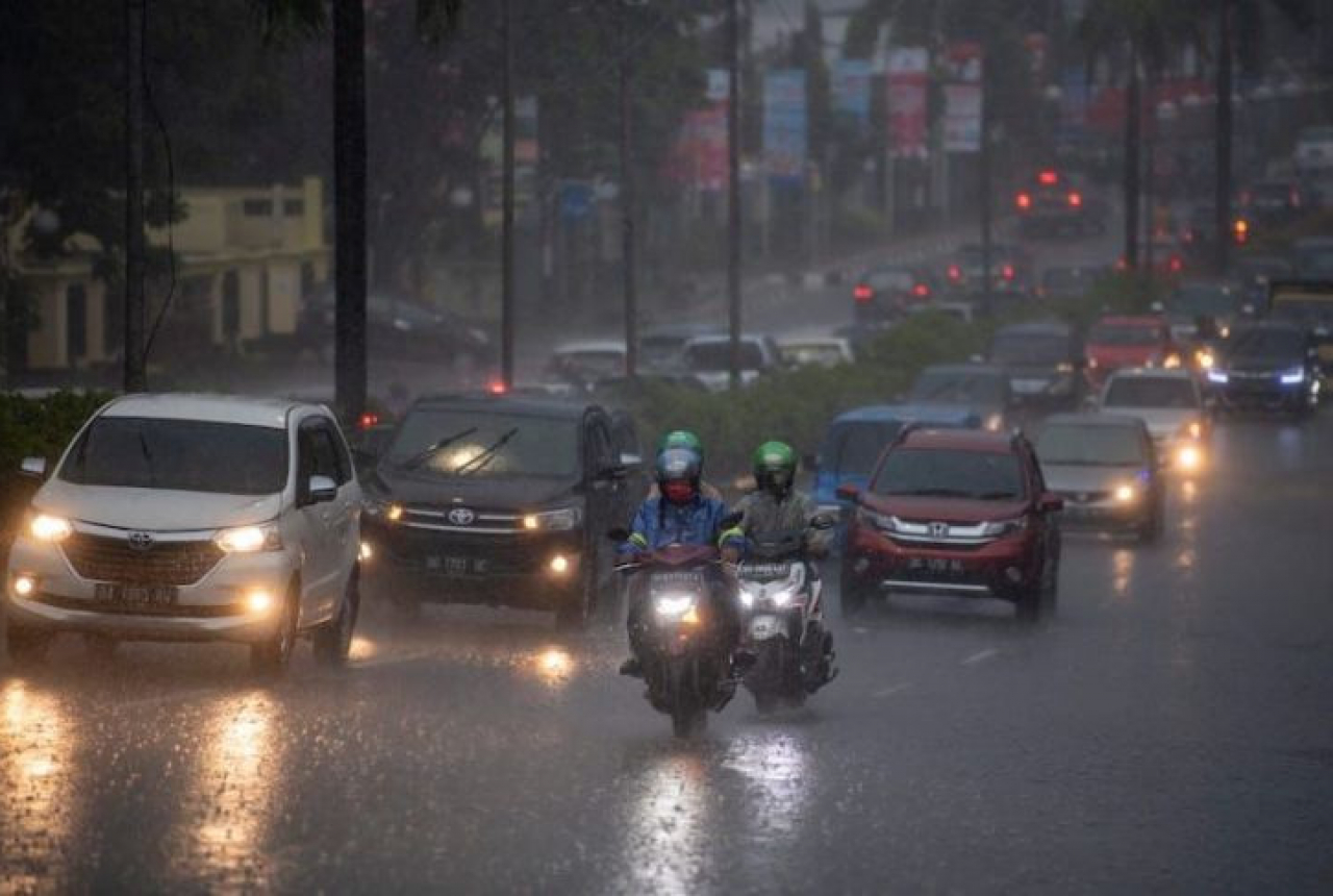 Peringatan Dini Hujan oleh BMKG, Prakiraan Cuaca Bali Hari Ini - GenPI.co BALI
