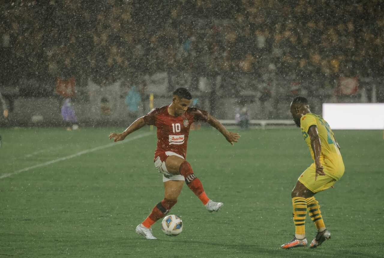 Hasil Piala AFC Bali United vs Kedah FC: Suksma, Gol Bunuh Diri! - GenPI.co BALI