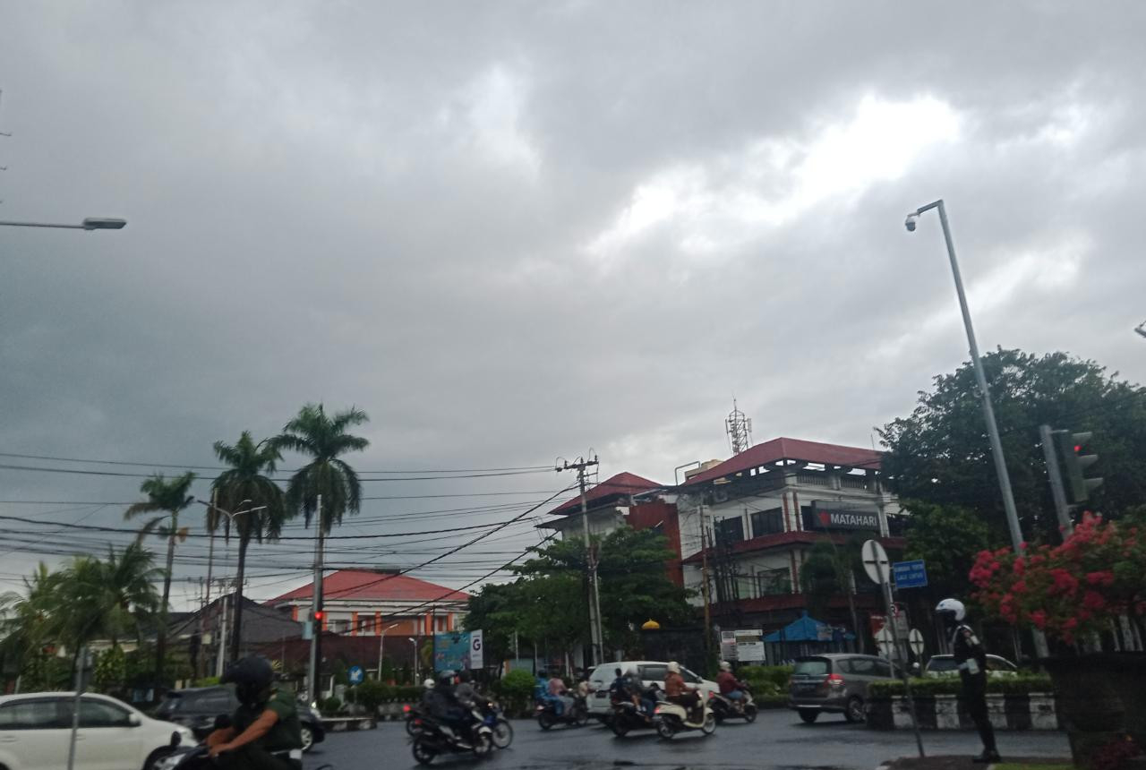 3 Wilayah Bali Dapat Peringatan Dini, BMKG Rilis Prakiraan Cuaca - GenPI.co BALI