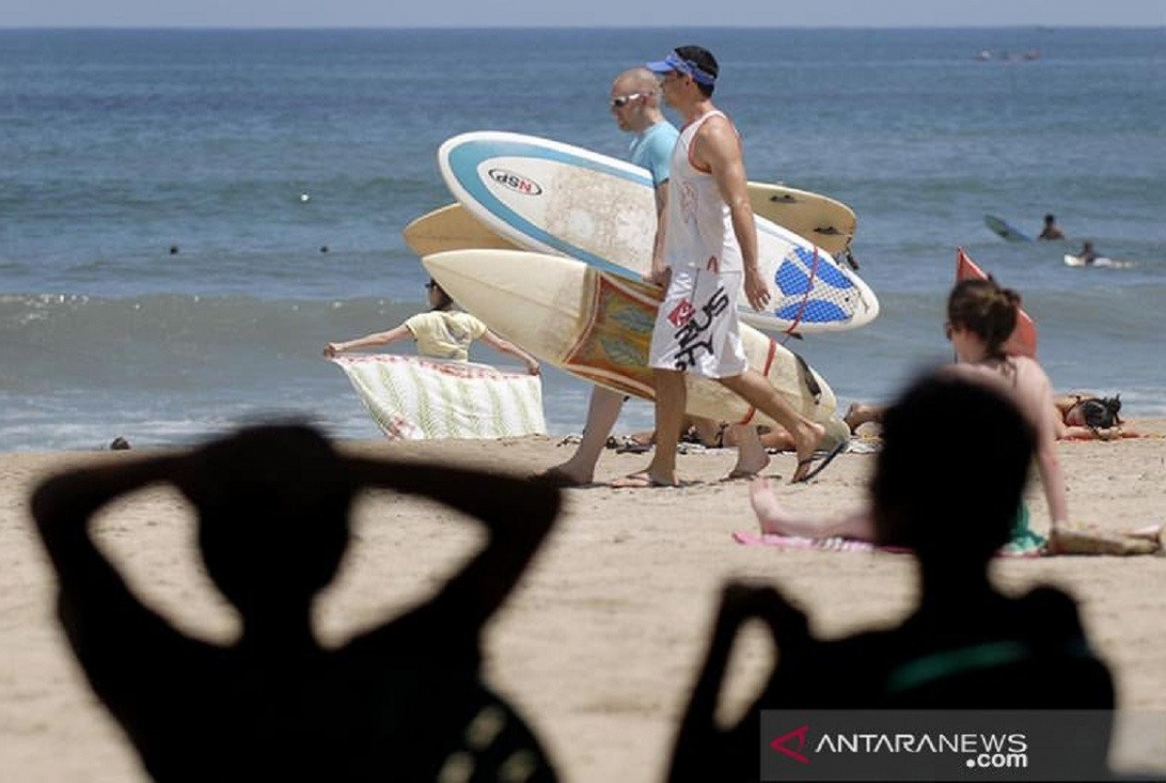 BMKG Rilis Peringatan Maritim, Prakiraan Cuaca Bali Hari Ini - GenPI.co BALI