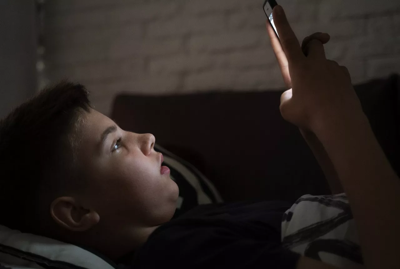 Anak Nonton Film Porno? Jangan Buru-buru Marah, Lakukan Hal Ini - GenPI.co  BANTEN