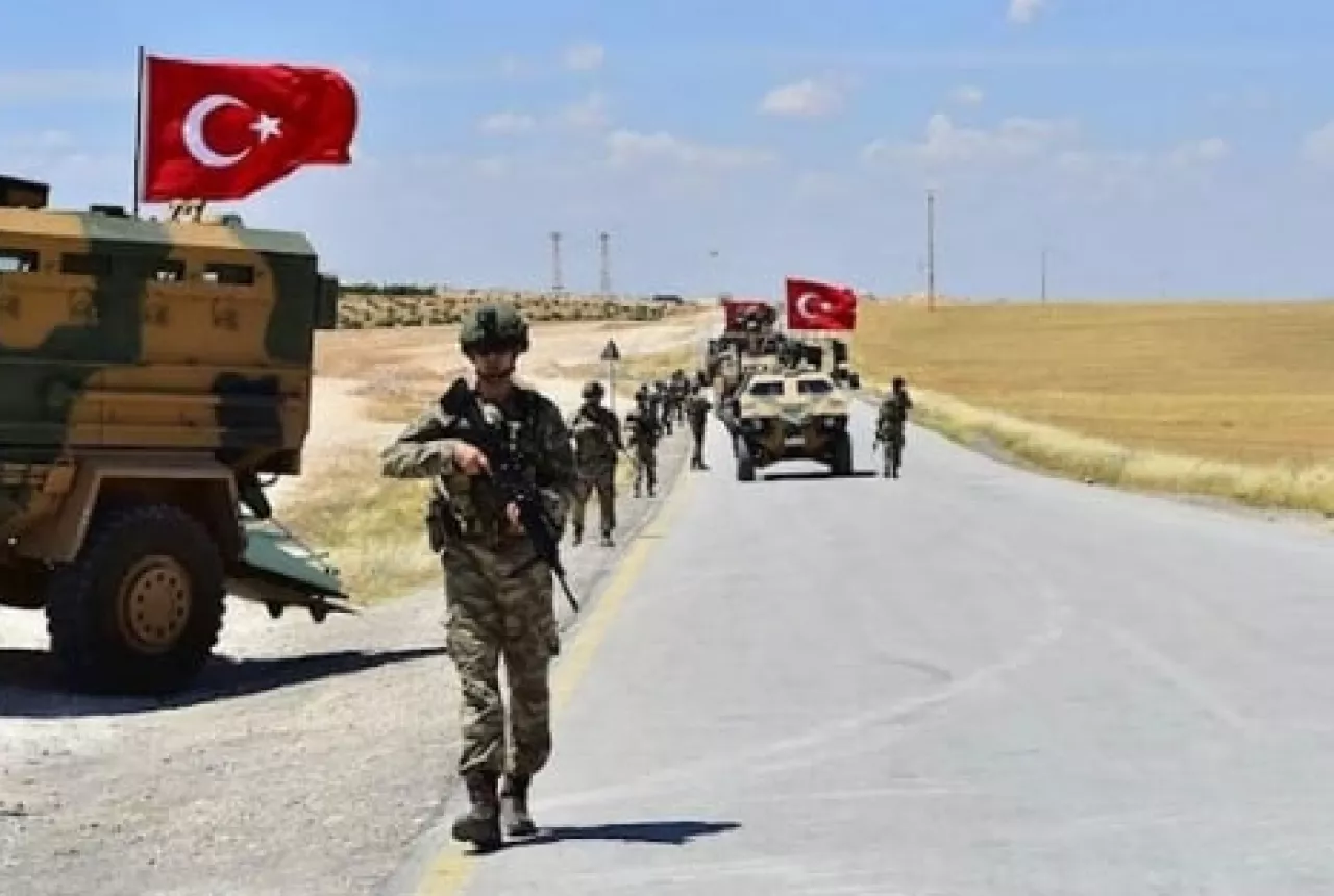 Pasukan Turki Berkumpul di Perbatasan, Bersiap Invasi Suriah - GenPI.co