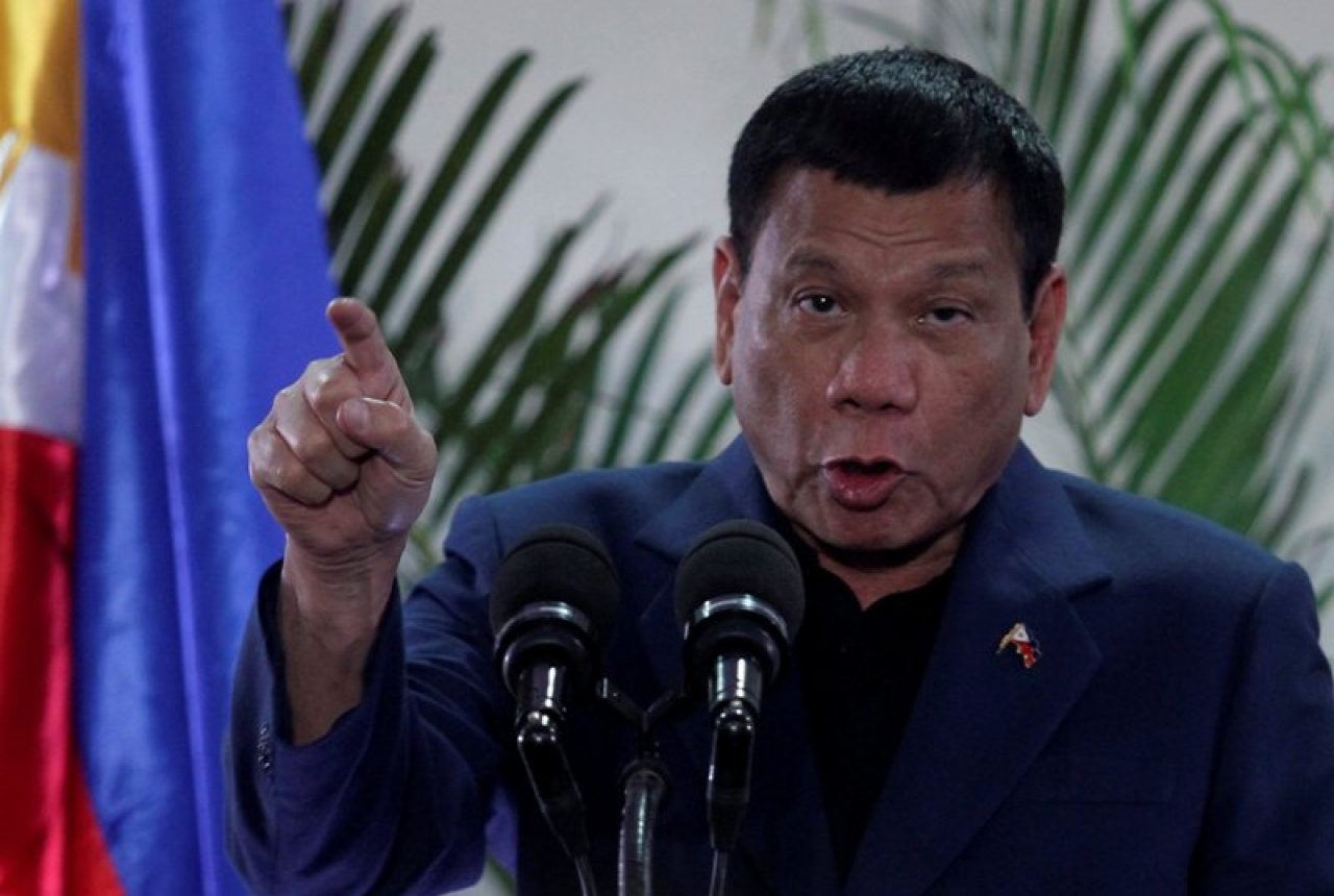 Amukan Maut Duterte ke China, Kapal Pembelah Lautan Dikeluarkan - GenPI.co