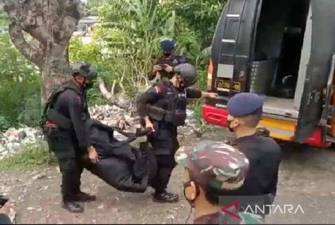 Satu Peti Bom Mortir ditemukan Nelayan di Perairan Indramayu - GenPI.co JABAR