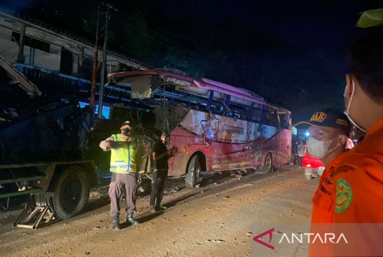 Sopir Bus Kecelakaan Maut di Ciamis Akhirnya Menyerahkan Diri - GenPI.co JABAR