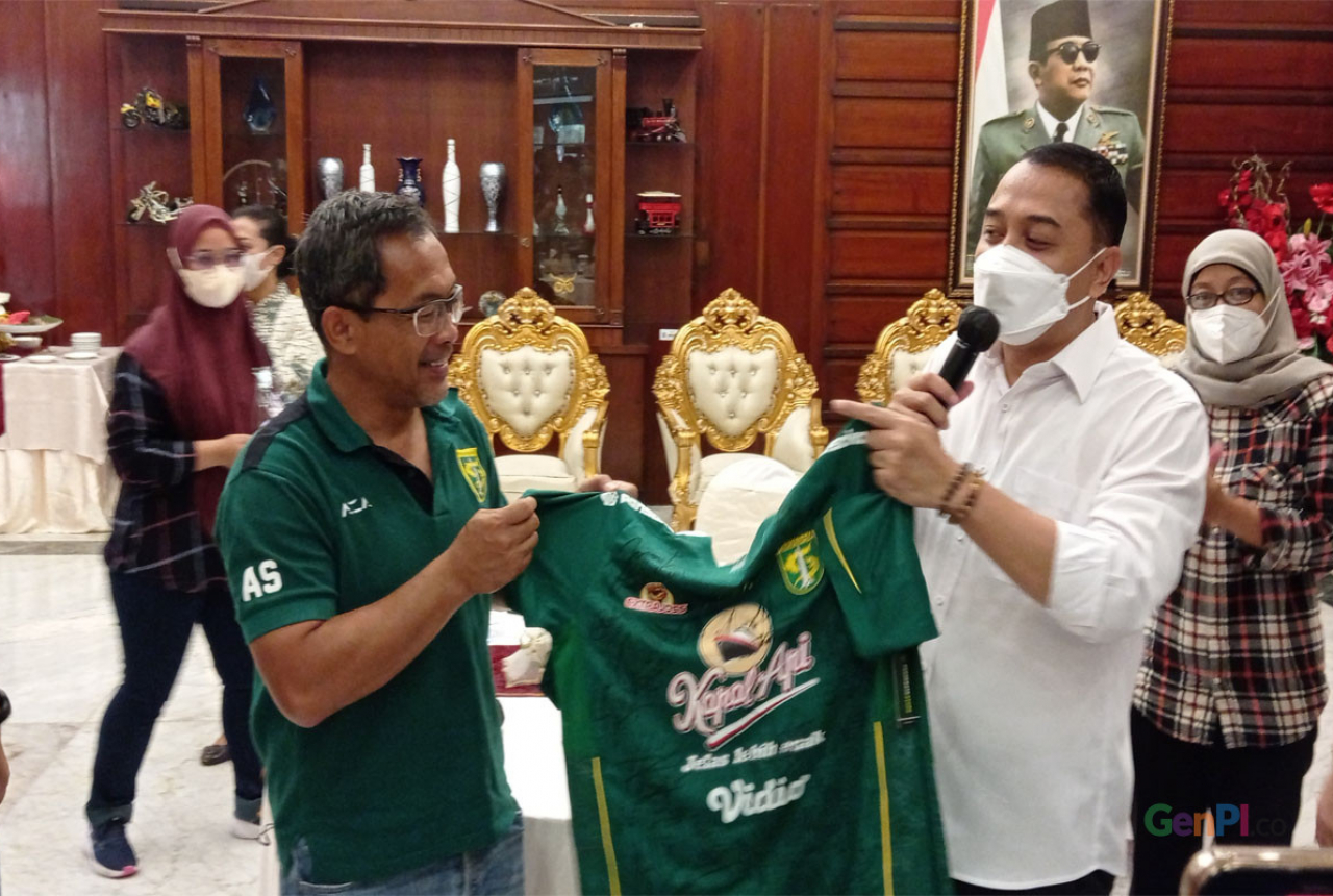 Persebaya Berangkat ke Bali, Eri Berharap Juara Liga 1 - GenPI.co JATIM