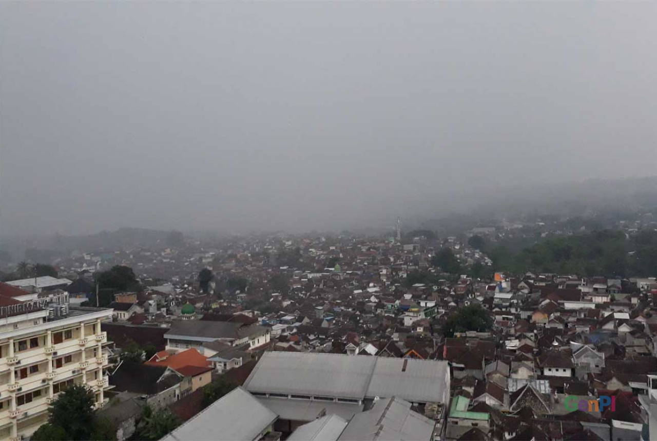 Prakiraan Cuaca Jawa Timur Menurut BMKG, Waspada Hujan Lebat - GenPI.co JATIM