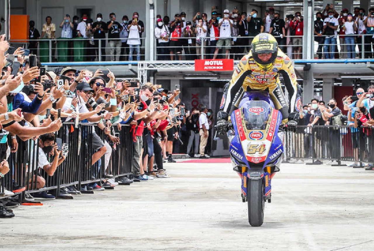 MotoGP Hingga Motocross Masuk Kalender Pariwisata NTB 2022 - GenPI.co NTB