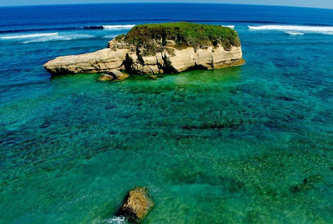Pantai Sangkun, Surga Tersembunyi di Selatan Lombok - GenPI.co NTB