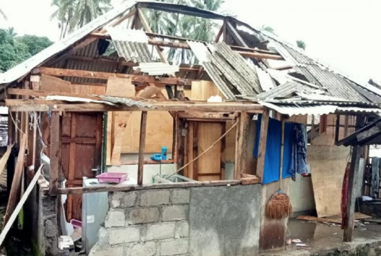 Satu Rumah di Lombok Timur Rusak Tersambar Petir - GenPI.co NTB
