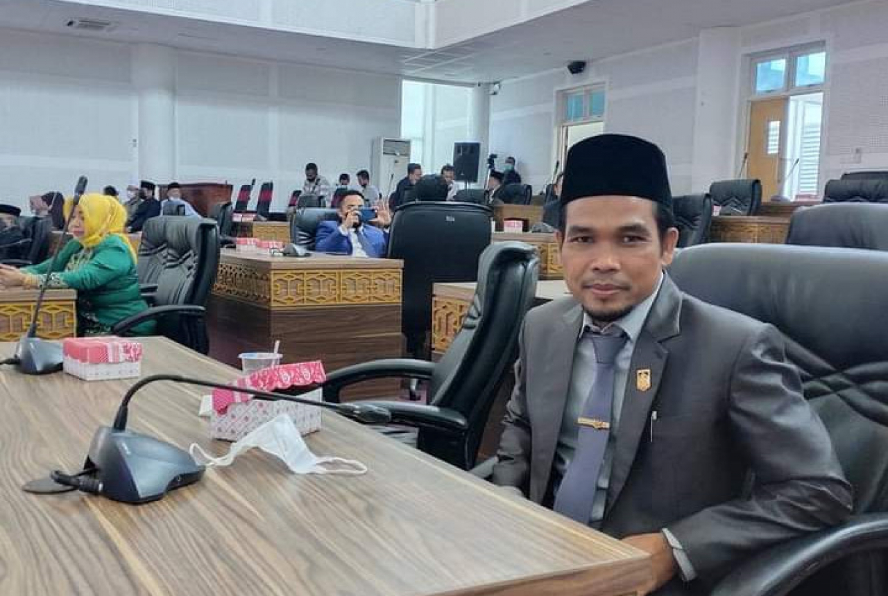 Dewan Kritik Pemberian Randis Bagi Kadus Tak Merata - GenPI.co NTB