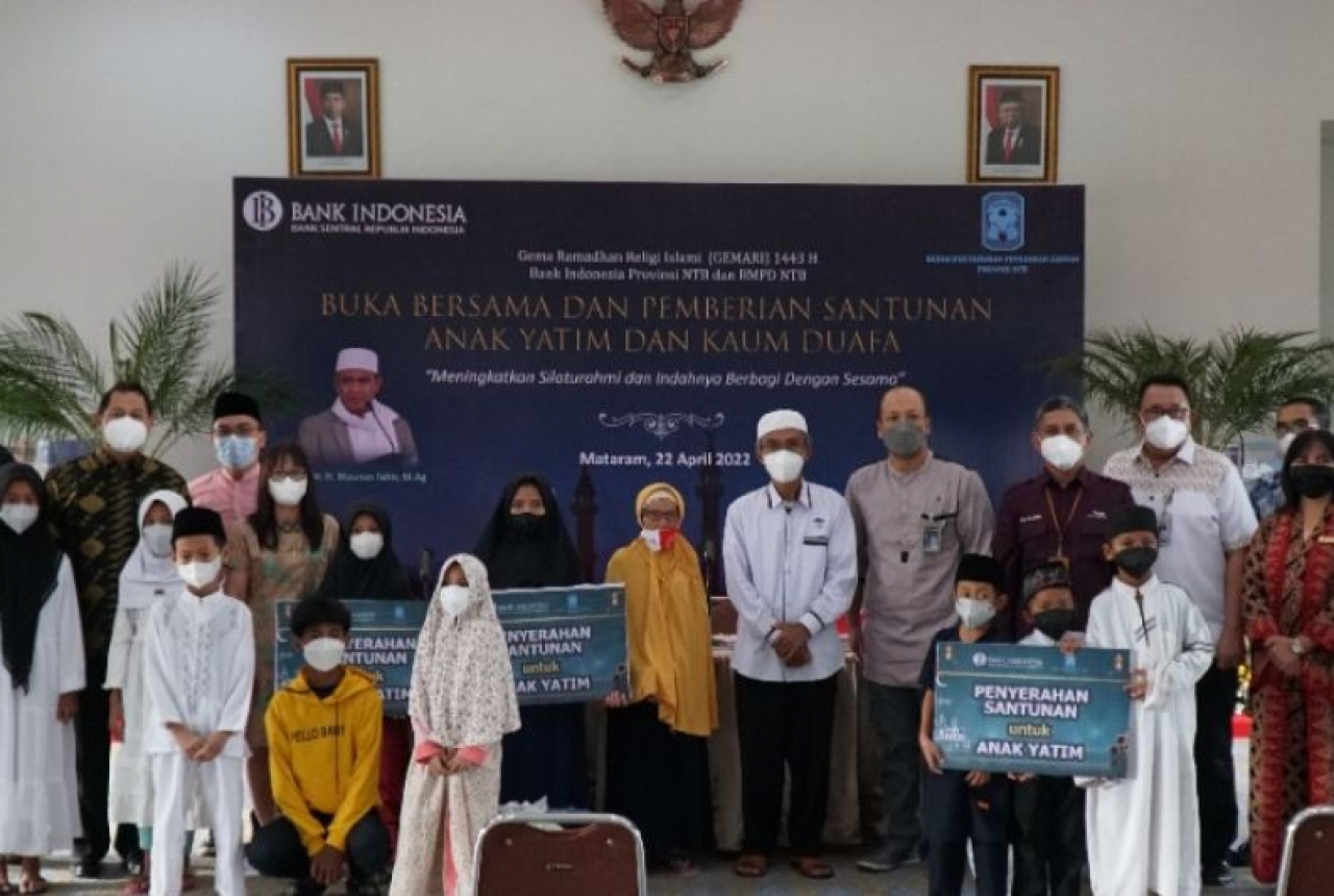 Alhamdulillah, Berkah Ramadan BMPD Bagikan 1.000 Bungkus Sembako - GenPI.co NTB