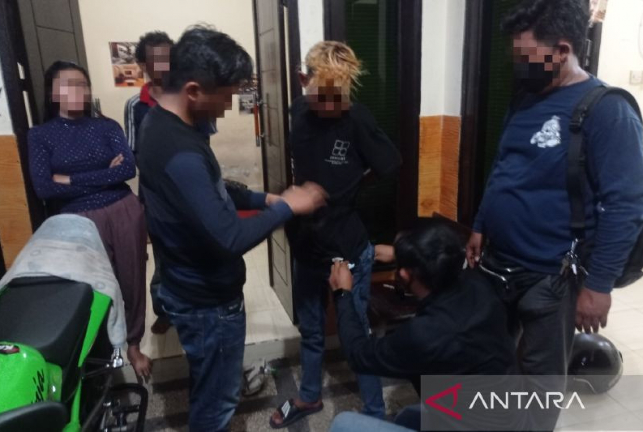 11 Penangkapan, Polres Mataram Amankan 21 Paket Narkoba - GenPI.co NTB