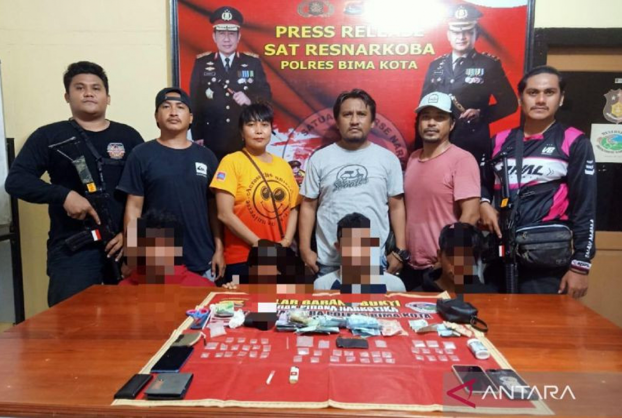 Tim Cobra Bravo Polres Bima Kota Ringkus 4 Orang Pengedar Narkoba - GenPI.co NTB