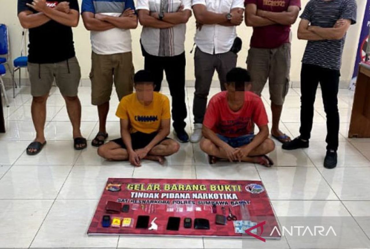 20 Poket Sabu-sabu Diamankan, 2 Pengedar Ditangkap Polres KSB - GenPI.co NTB