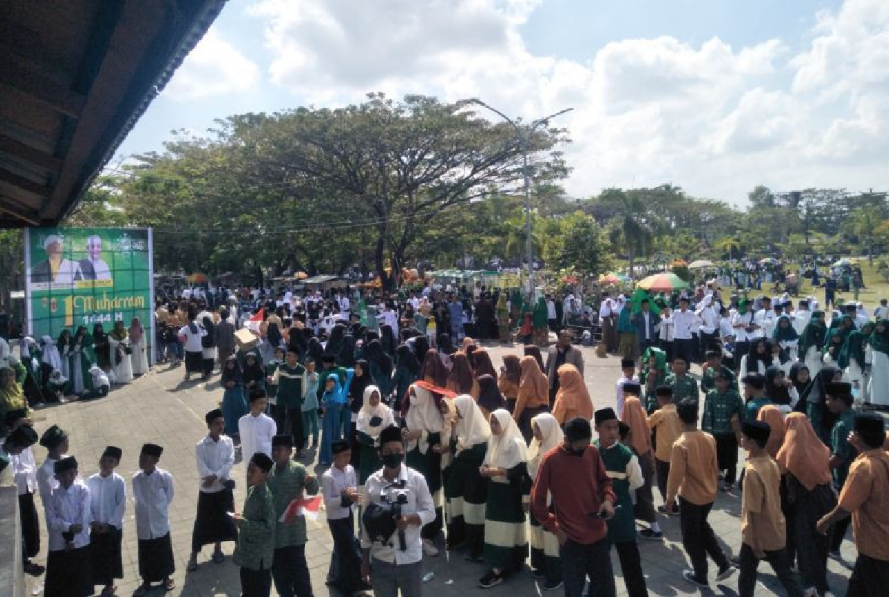 Meriah, Ribuan Santri di Loteng Rayakan Tahun Baru Islam - GenPI.co NTB