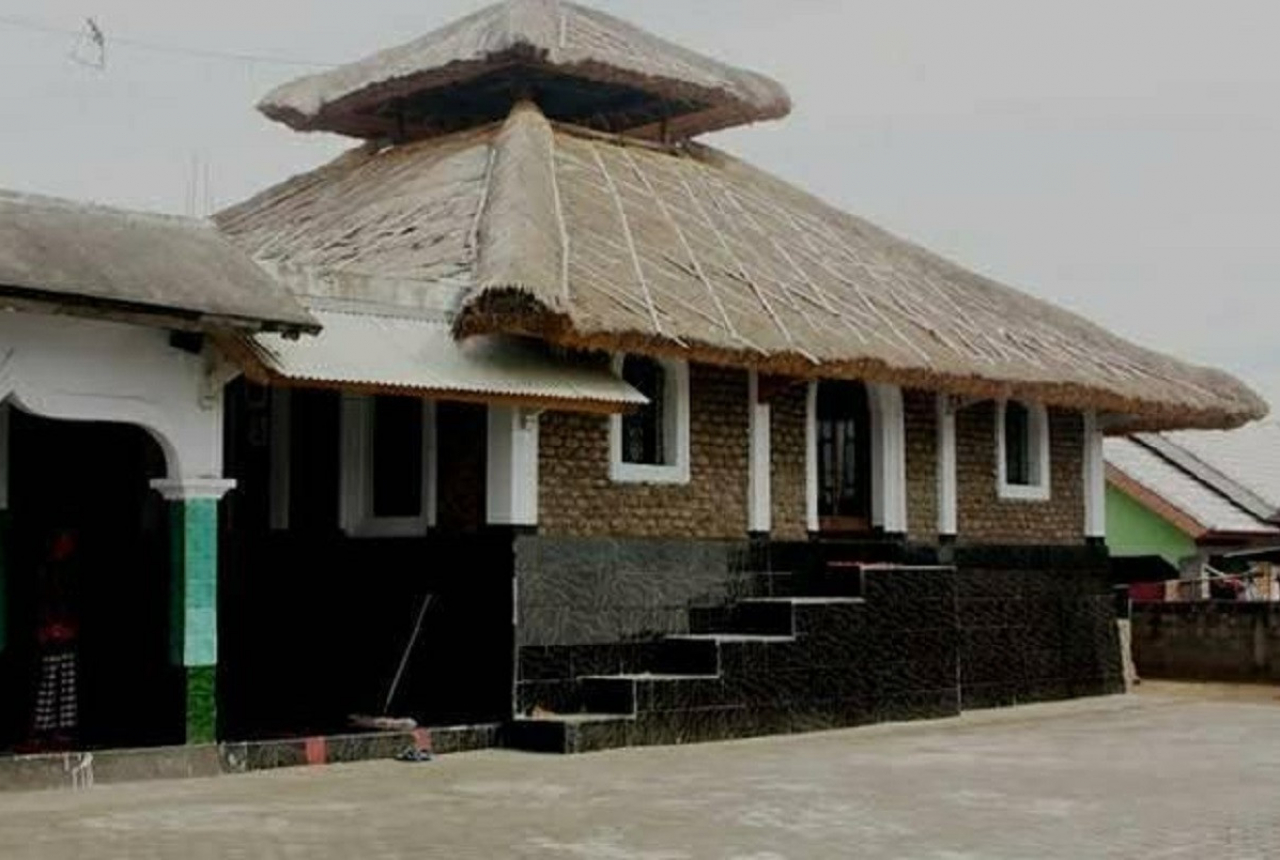 Masjid Kuno Songak, Unik dan Peninggalan Para Wali - GenPI.co NTB