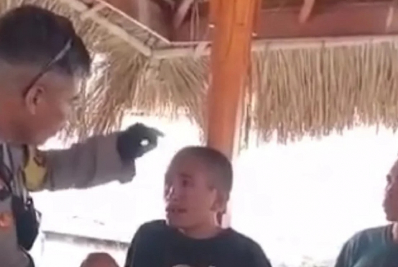 Viral! Video Oknum Polisi di Lombok Tengah Tampar Warga - GenPI.co NTB