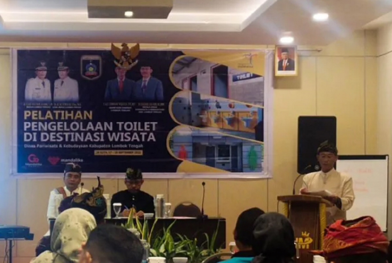Langkah Dispar Lombok Tengah Kelola Toilet di Destinasi Wisata - GenPI.co NTB