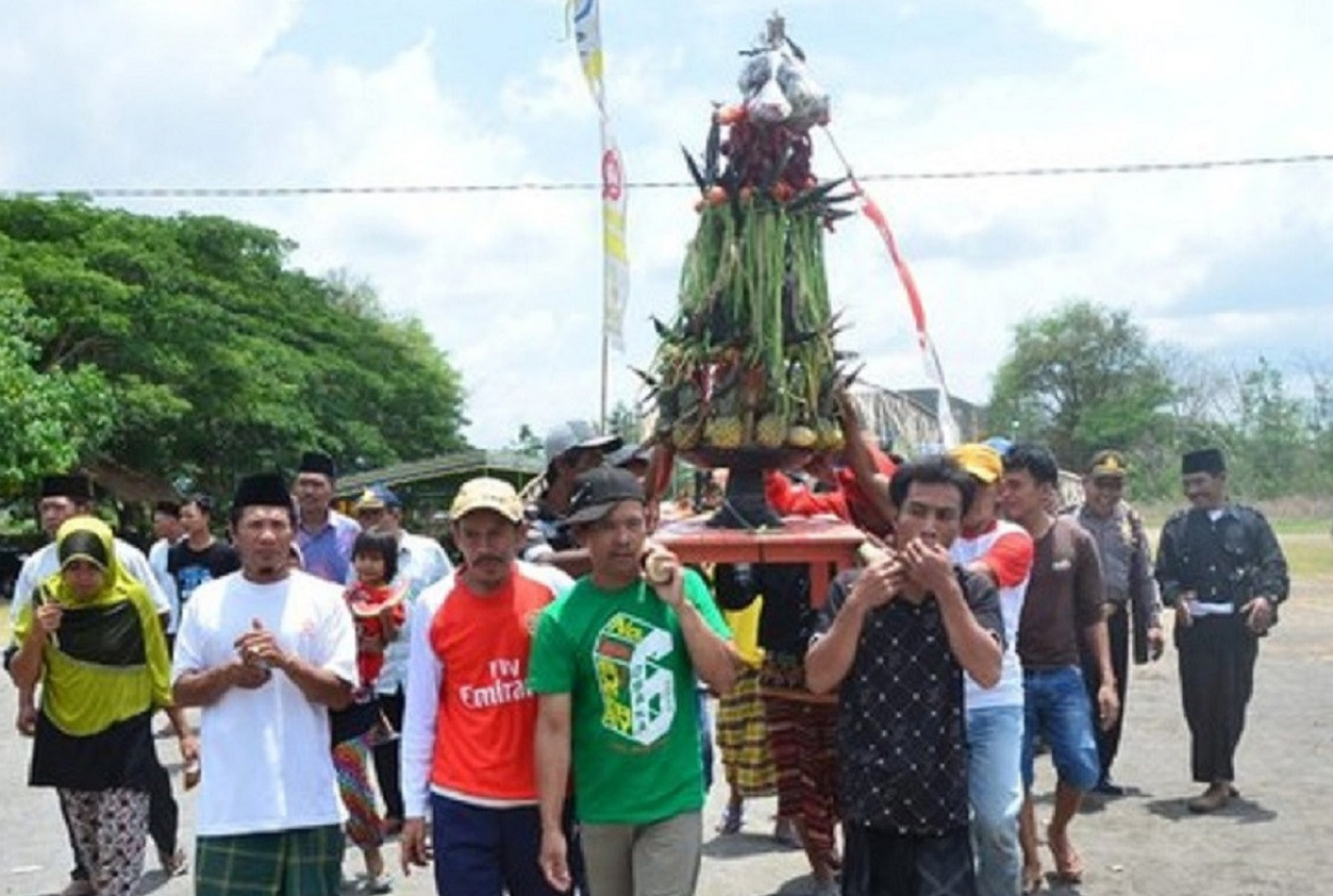 Makna Filosofi Ritual Roah Segare Warga Lombok Barat - GenPI.co NTB