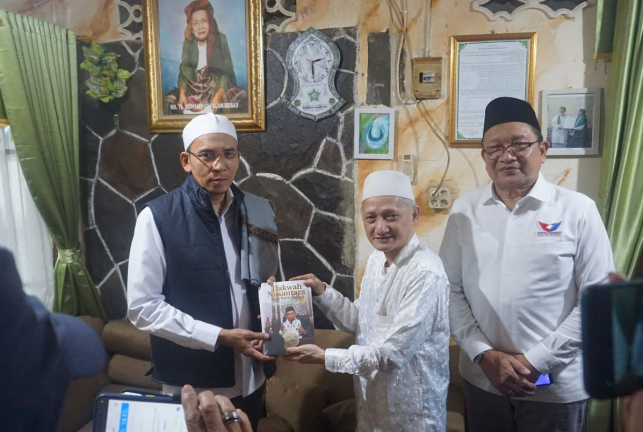 Tuan Guru Bajang Minta Pimpinan Ponpes Al Falak Nasihati Kader Perindo - GenPI.co NTB